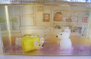 070302m03.jpg
